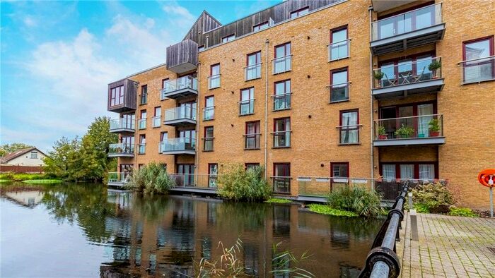 2 Bedroom Flat To Rent In Kings Mill Way, Denham, Uxbridge, UB9