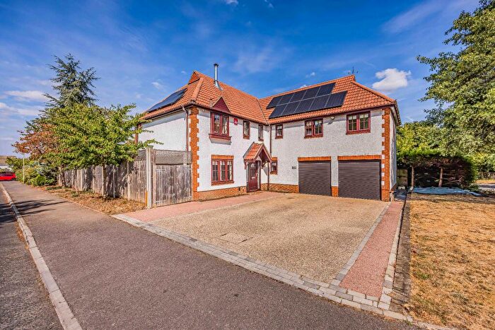 5 Bedroom Detached House For Sale In West End, Southampton, SO30