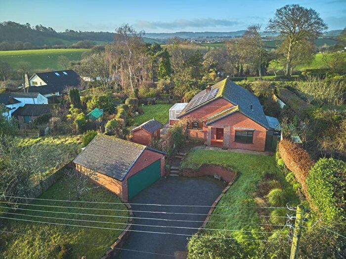 4 Bedroom Bungalow To Rent In Shillingford Abbot, Exeter, EX2