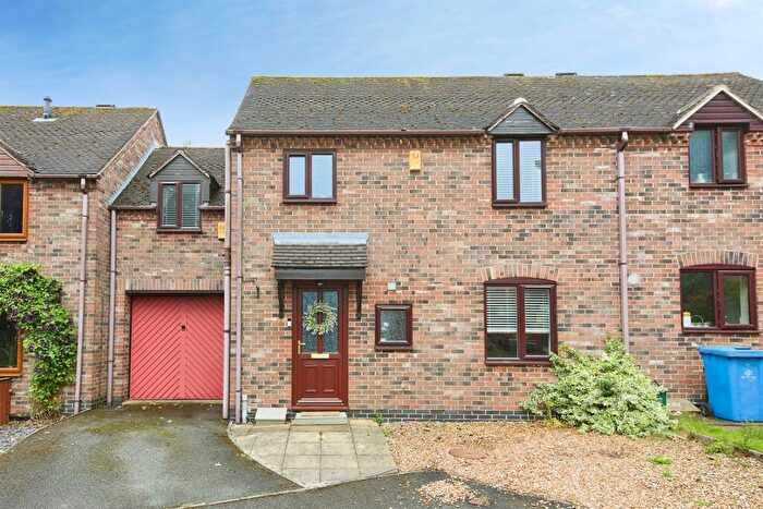 3 Bedroom Semi-Detached House For Sale In Beech Court, Spondon, Derby, DE21