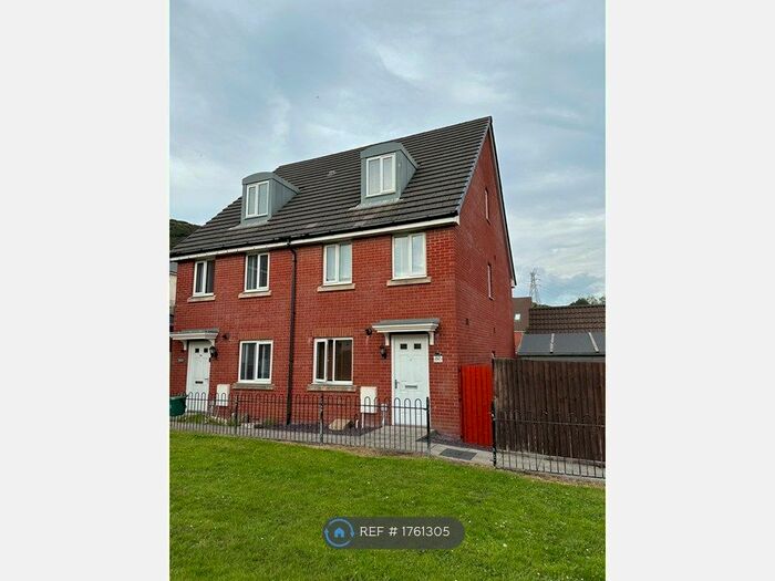 3 Bedroom Semi-Detached House To Rent In Marcroft Road, Port Tennant, Swansea, SA1