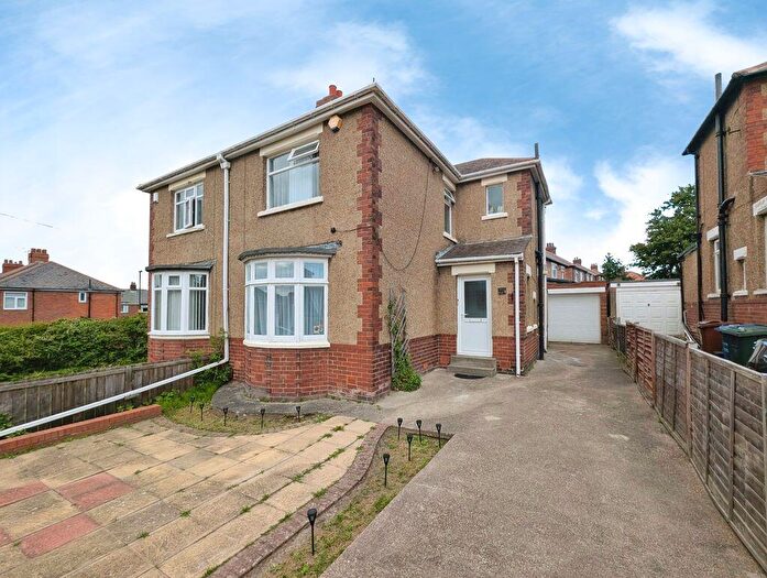 2 Bedroom Semi-Detached House For Sale In Earls Drive, Denton Burn, Newcastle Upon Tyne, NE15