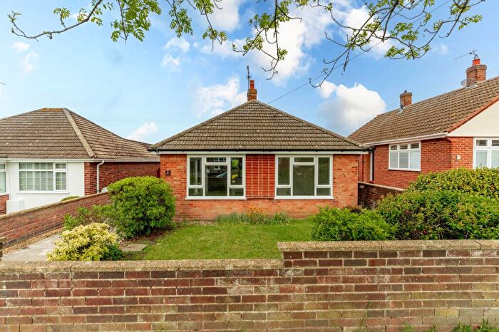 2 Bedroom Detached Bungalow For Sale In Malvern Rise, Lowestoft, NR32