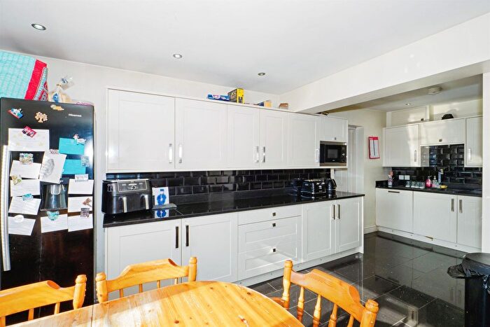 4 Bedroom Detached Bungalow For Sale In Colewood Road, Whitstable, CT5