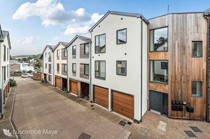2 Bedroom Flat For Sale In Dart View House, Baltic Way, Totnes, TQ9
