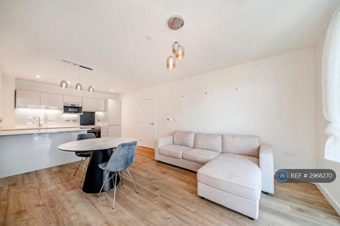 1 Bedroom Flat To Rent In North Woolwich Road, London, E16