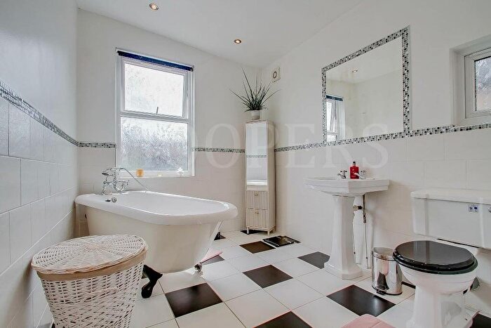 2 Bedroom Terraced House For Sale In Ilex Road, London, NW10