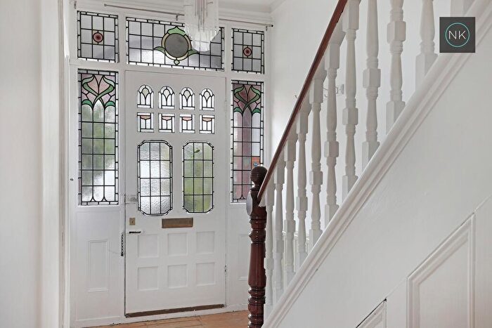4 Bedroom Terraced House To Rent In Marlborough Road, South Woodford, London, E18