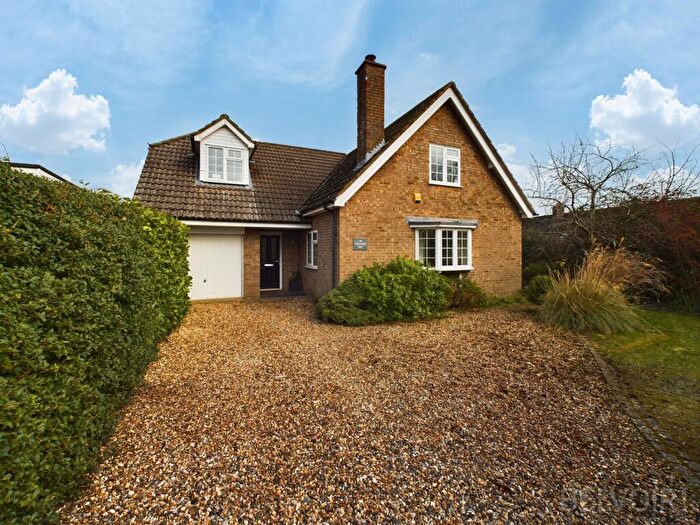 4 Bedroom Detached House To Rent In Orchard Way, Bury St Edmunds, IP29