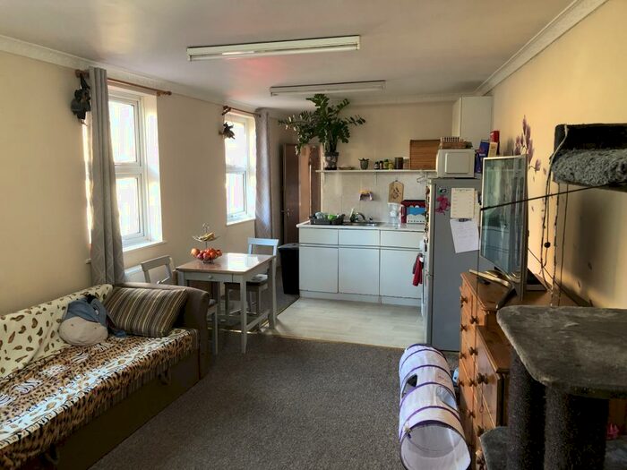 1 Bedroom Flat To Rent In Woolwich New Road, London, SE18