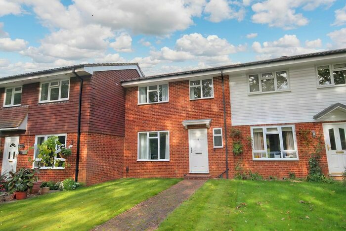 3 Bedroom Terraced House To Rent In Chester Close, Dorking, RH4