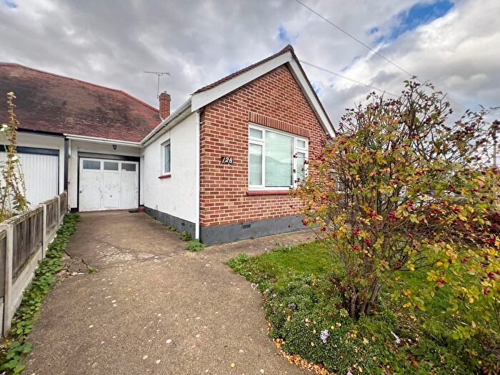 2 Bedroom Semi-Detached Bungalow To Rent In Olive Avenue, Leigh-On-Sea, SS9