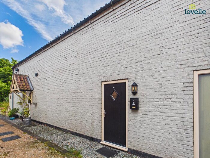 2 Bedroom Terraced House For Sale In Peatfields Row, Market Rasen, LN8
