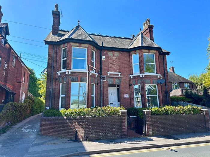 1 Bedroom Flat To Rent In Flat A, Canterbury Roadashfordkent, TN24