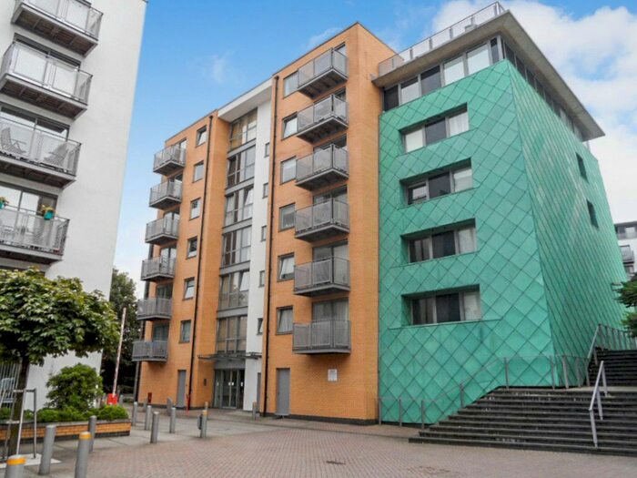1 Bedroom Flat To Rent In Arizona Building, Deals Gateway, London, SE13