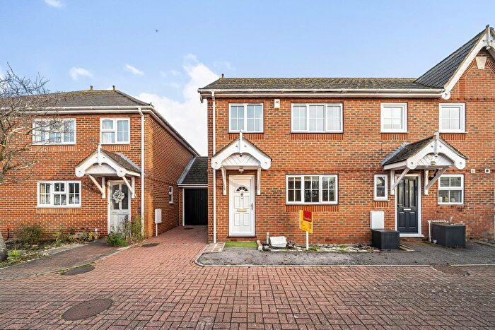 3 Bedroom Semi Detached House To Rent In Windsor, Berkshire, SL4