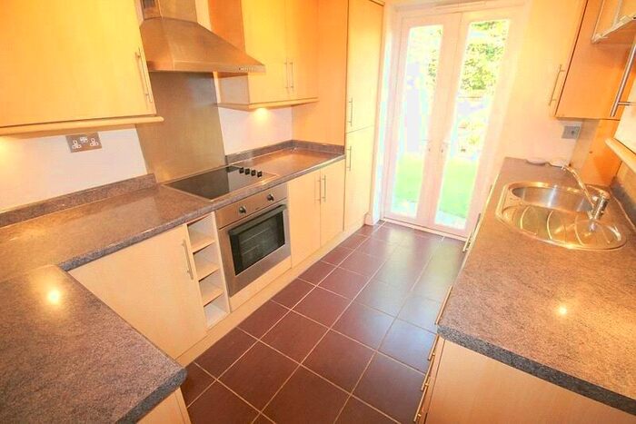 2 Bedroom Apartment To Rent In Warren Court, Chigwell, Essex, IG7