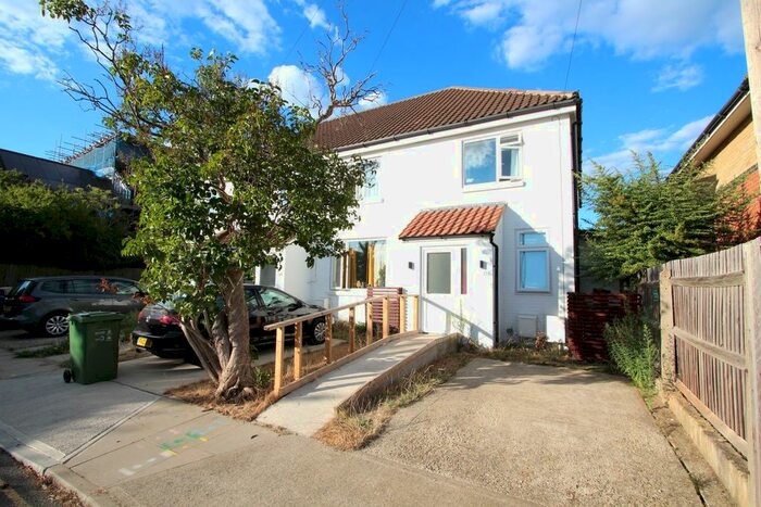 2 Bedroom End Of Terrace House To Rent In Seething Wells Lane, Surbiton, KT6