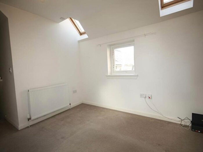 1 Bedroom Flat To Rent In Kirk Loan, Corstorphine, Edinburgh, EH12