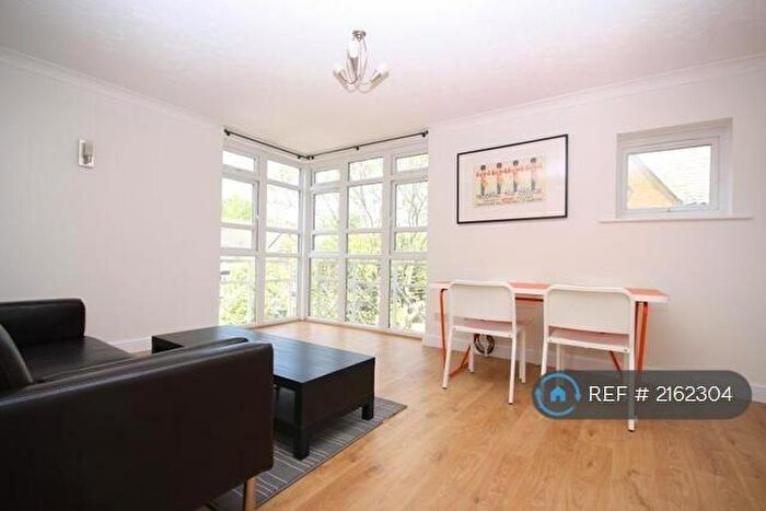 1 Bedroom Flat To Rent In Derwent Court, London, SE16
