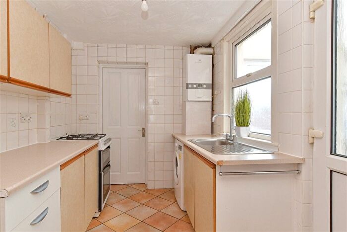 3 Bedroom Terraced House For Sale In Granville Road, Gravesend, Kent, DA11