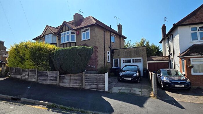 3 Bedroom House To Rent In Monkswood Avenue, Waltham Abbey, EN9