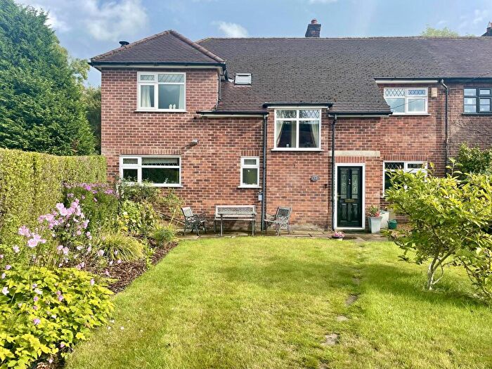 4 Bedroom Semi-Detached House For Sale In Woodside, Siddington, SK11