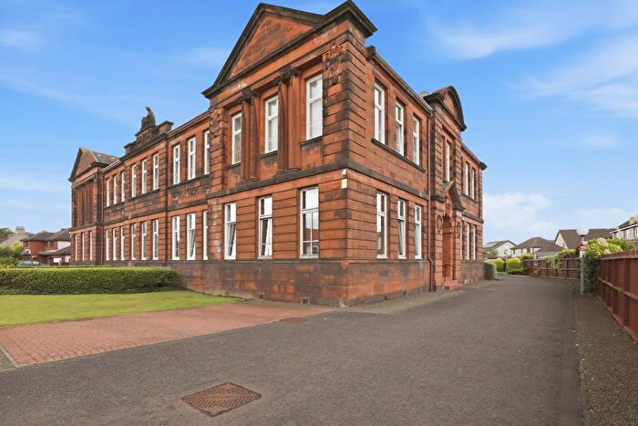 2 Bedroom Flat For Sale In Bryden Court, Grangemouth, FK3