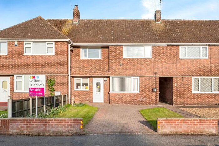 3 Bedroom Town House For Sale In Portland Place, Sutton, Retford, DN22