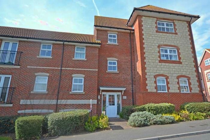 2 Bedroom Flat To Rent In Pulborough, West Sussex, RH20