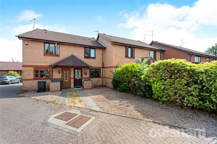 2 Bedroom Terraced House For Sale In Kingfisher Court, Alvechurch, Birmingham, Worcestershire, B48