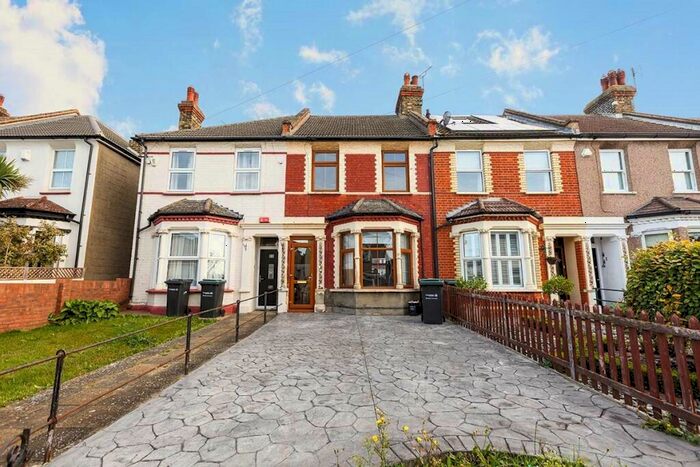 3 Bedroom Terraced House To Rent In Dover Road, Northfleet, Gravesend, Kent, DA11