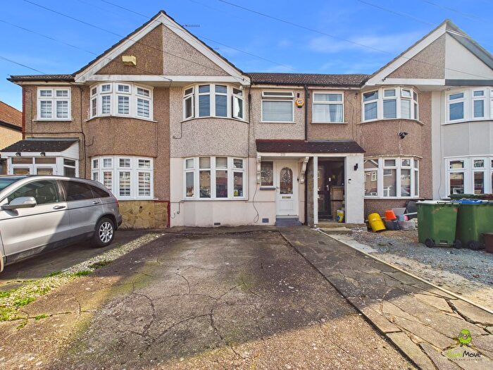 3 Bedroom Terraced House For Sale In Montrose Avenue, Welling, Kent, DA16