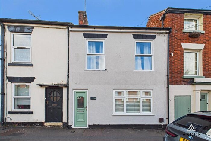 2 Bedroom Terraced House For Sale In High Street, Uttoxeter, ST14