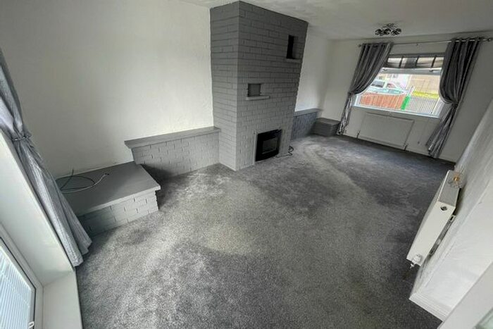 3 Bedroom Terraced House To Rent In Dalbeath Gardens, Hill Of Beath, Fife, KY4