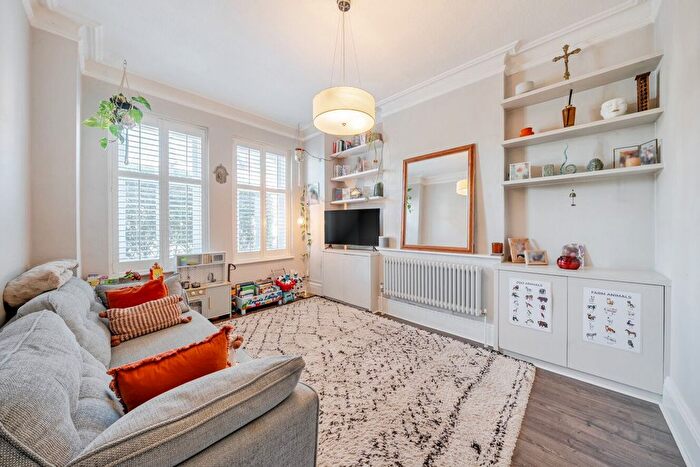 1 Bedroom Flat For Sale In Hailsham Avenue, Streatham Hill, London, SW2