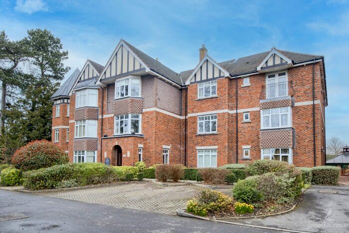 2 Bedroom Flat To Rent In King's Hall, Wake Green Road, Edgbaston, B13