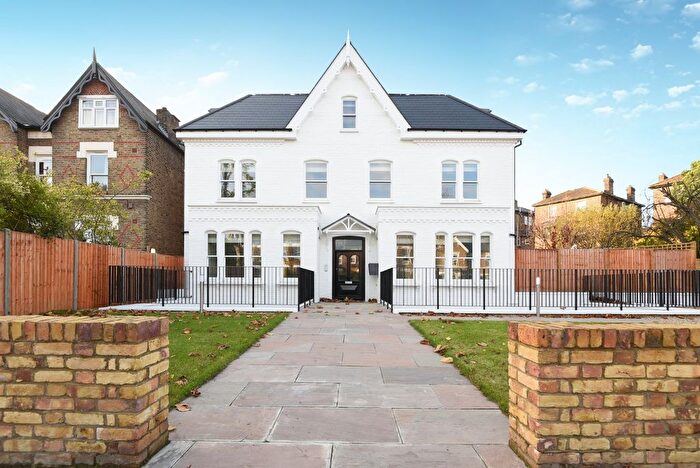 2 Bedroom Flat To Rent In Church Rise, London, SE23