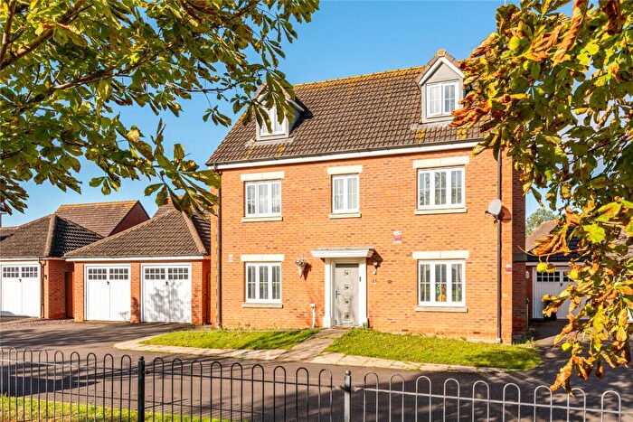 5 Bedroom Detached House For Sale In The Ridings, Grange Park, Northampton, Northamptonshire, NN4