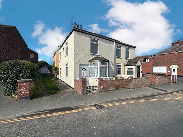 3 Bedroom Semi Detached House For Sale In Yarmouth Road, Caister-on-sea, NR30