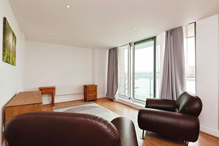 2 Bedroom Flat To Rent In Fathom Court, Basin Approach, London, E16
