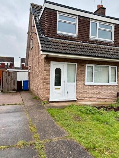 3 Bedroom Semi-Detached House To Rent In Seaton Close, Mickleover, Derby, DE3