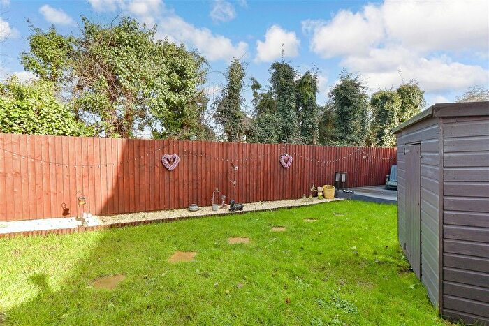 3 Bedroom Semi Detached House For Sale In Pineview Drive, Newport, Isle Of Wight, PO30