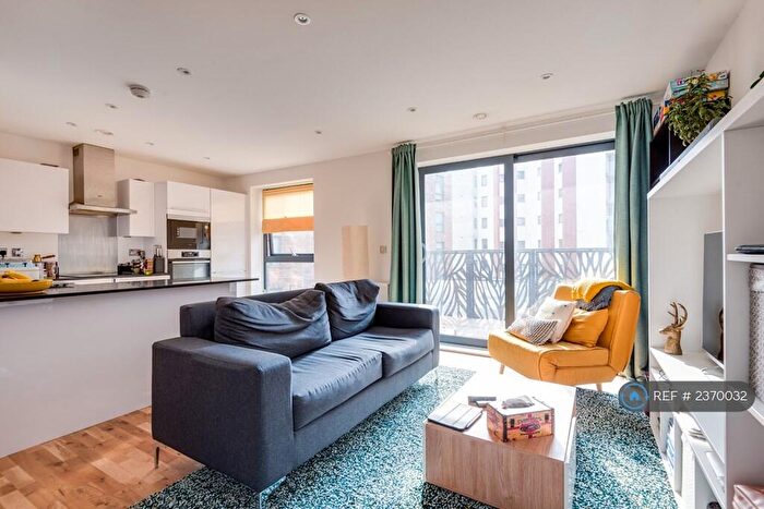 1 Bedroom Flat To Rent In Leven Road, London, E14