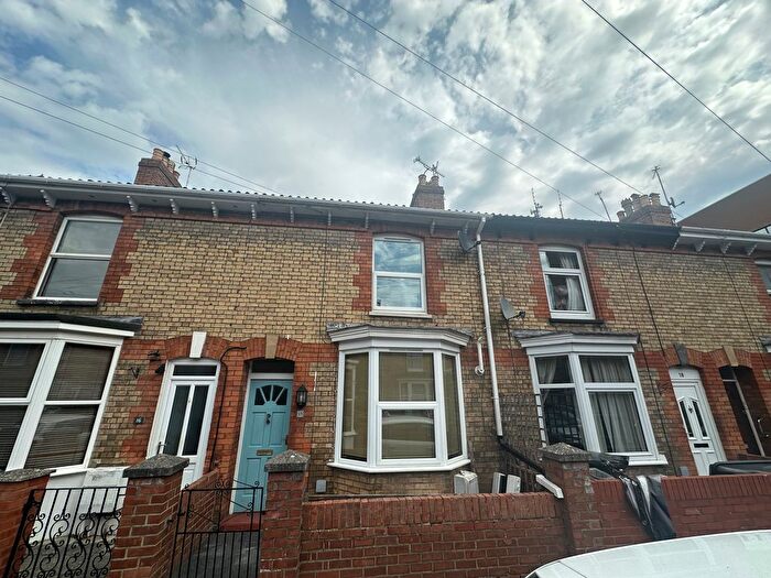 2 Bedroom Property To Rent In Clarence Street, Taunton, TA1