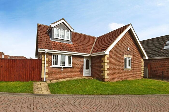 3 Bedroom Detached Bungalow For Sale In Summer Meadows, Hull, HU11