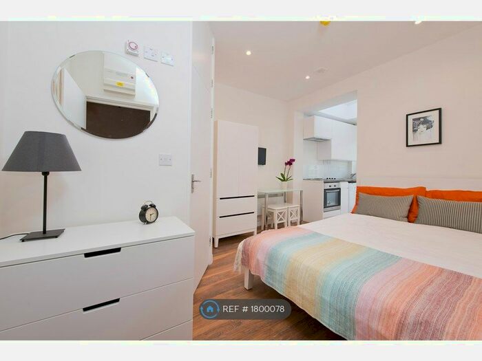 Studio To Rent In Bloemfontein Avenue, London, W12