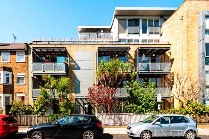 1 Bedroom Apartment To Rent In Space Apartments, High Road, Wood Green, N22