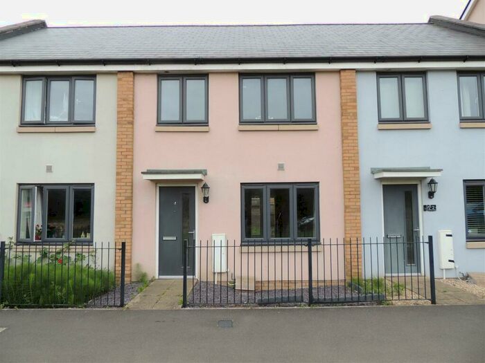 3 Bedroom Terraced House To Rent In Swithins Lane, Patchway, Bristol, BS34