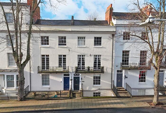 4 Bedroom Town House For Sale In Portland Street, Leamington Spa, CV32